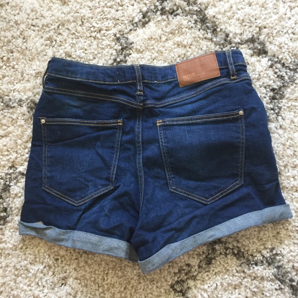 Zara// Trafaluc High Waisted Denim Short - Picture 6 of 7